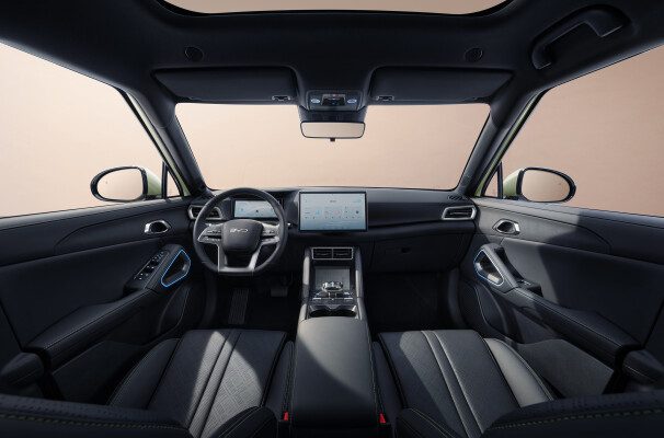 01、ATTO2_LHD_Interior_download_JPG 3000px - Kopie.jpg